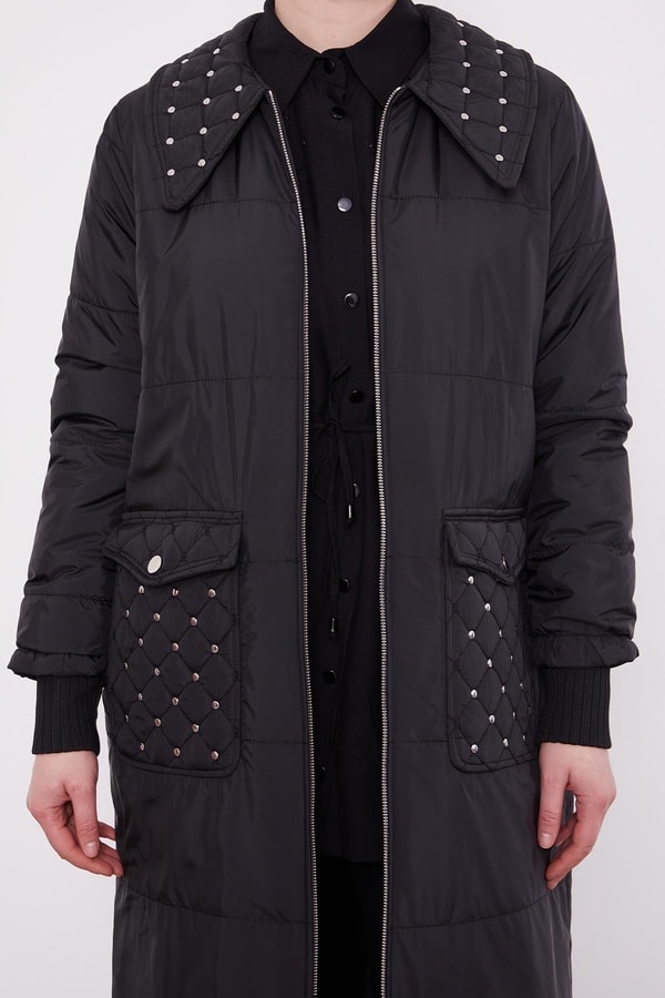 LevidorSiyah Kapitone Cep Detaylı Mont