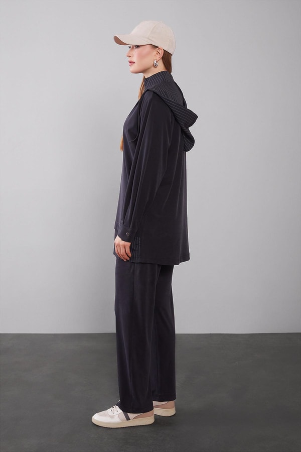 LevidorSiyah Kapüşonlu Çizgi Detay Sweat