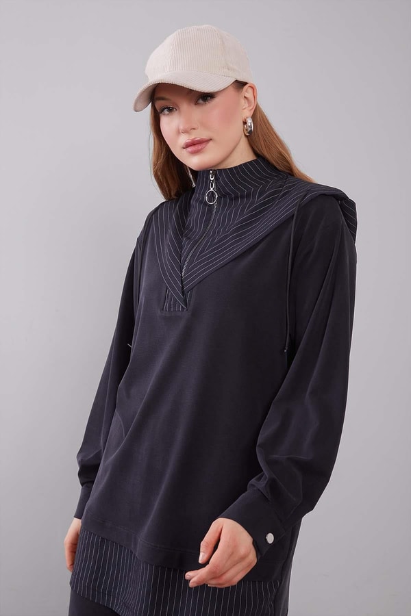 LevidorSiyah Kapüşonlu Çizgi Detay Sweat