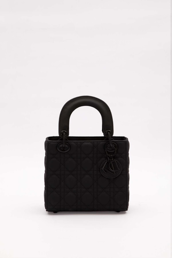 LevidorSiyah Kare Aksesuar Detaylı El Çantası