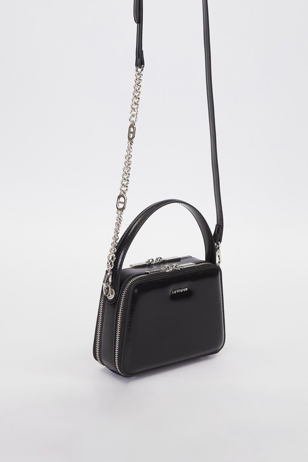 LevidorSiyah Kare Bombe Görünümlü Omuz Çantası