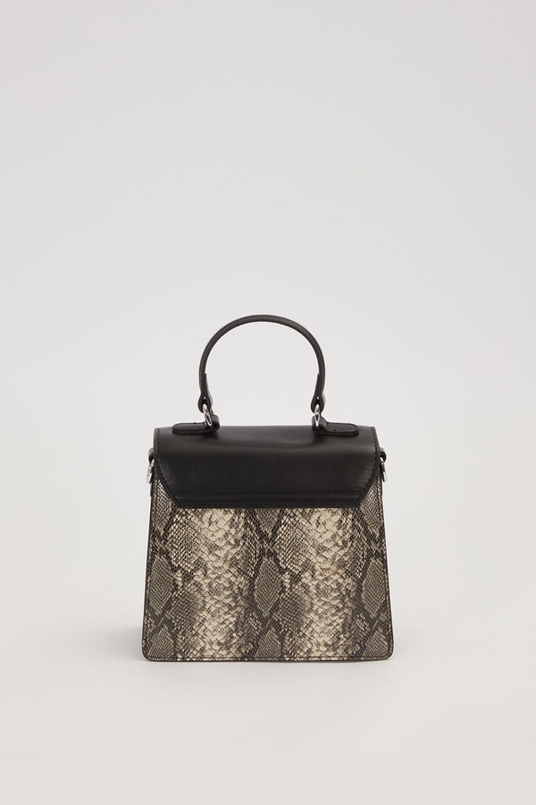 LevidorSiyah Kare Form Yılan Deri Model El Çantası