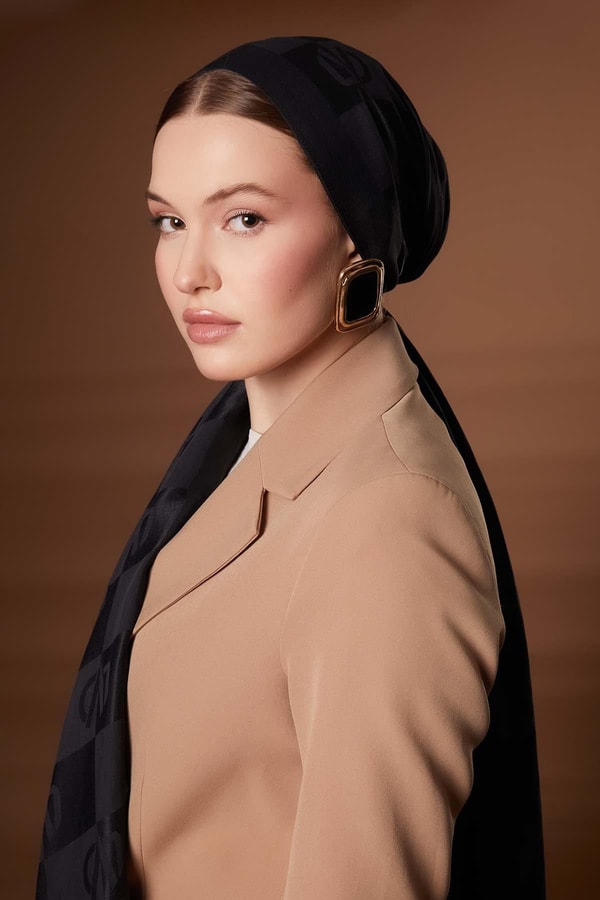 LevidorSiyah Kare LVD Baskılı Naia Jakar Şal