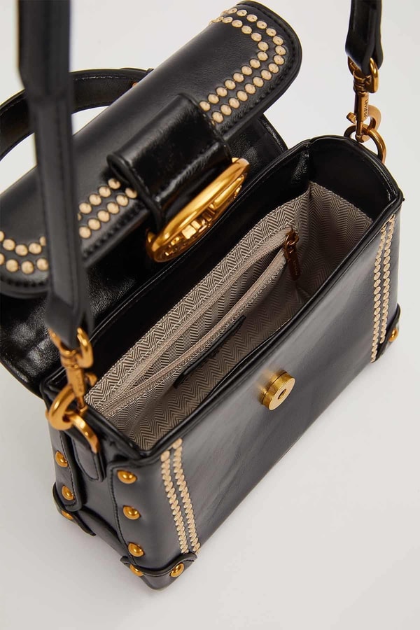 LevidorSiyah Kenar Zımba Detaylı Omuz Çantası