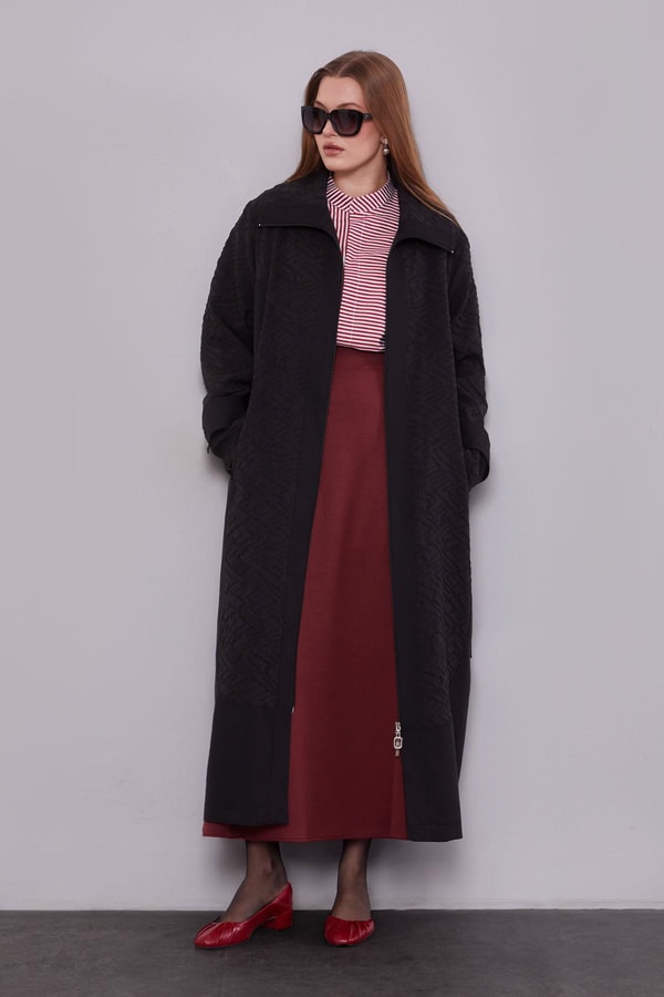 LevidorSiyah Kendinden Desenli Fermuarlı Kap