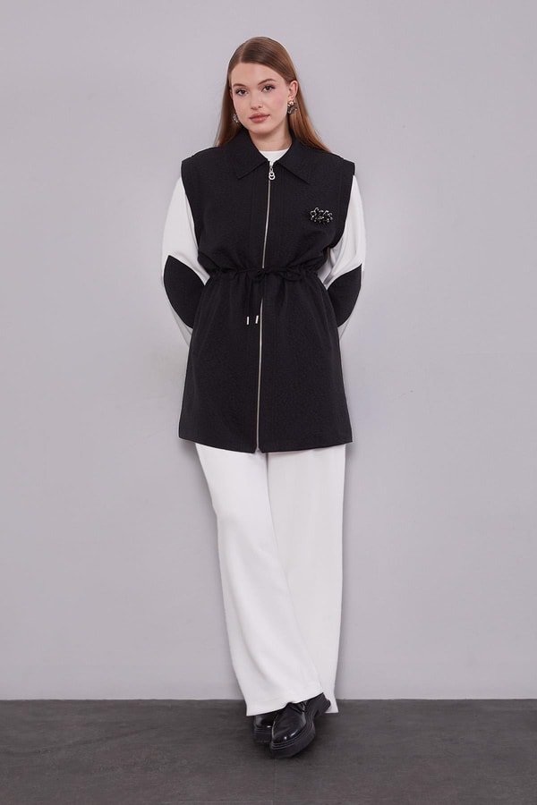 LevidorSiyah Kendinden Desenli Yelekli Üçlü Takım