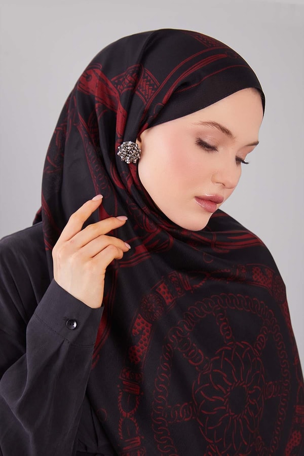 LevidorSiyah-Kırmızı Karışık Desenli Yün İpek Şal