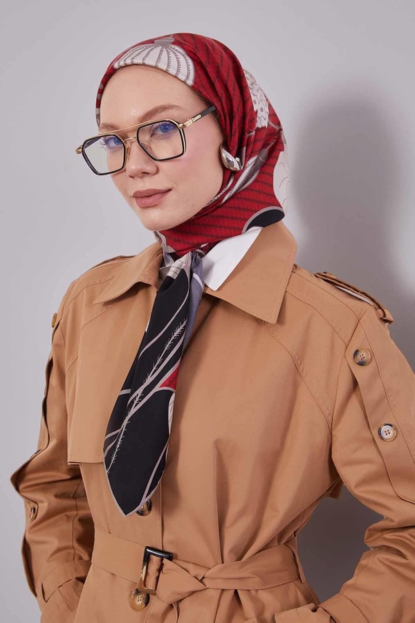 LevidorSiyah-Kırmızı Zambak Çiçek Desen Twill İpek Eşarp