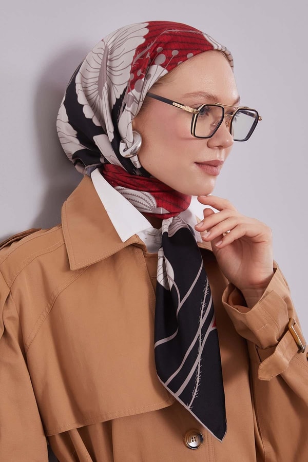 LevidorSiyah-Kırmızı Zambak Çiçek Desen Twill İpek Eşarp