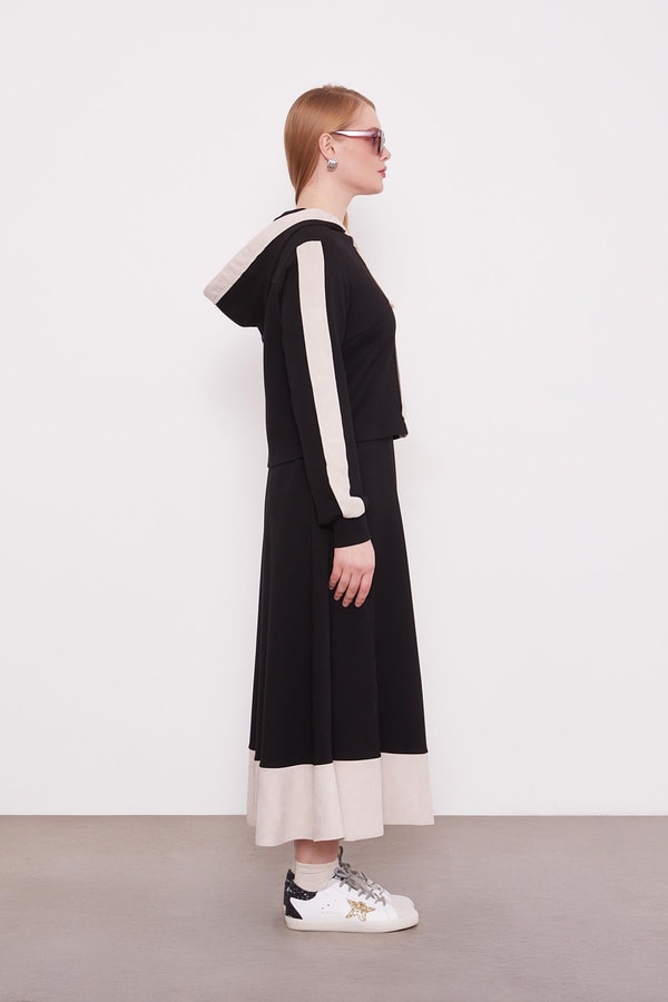 LevidorSiyah Kısa Hırkalı Fermuar Kapamalı Etek Takım