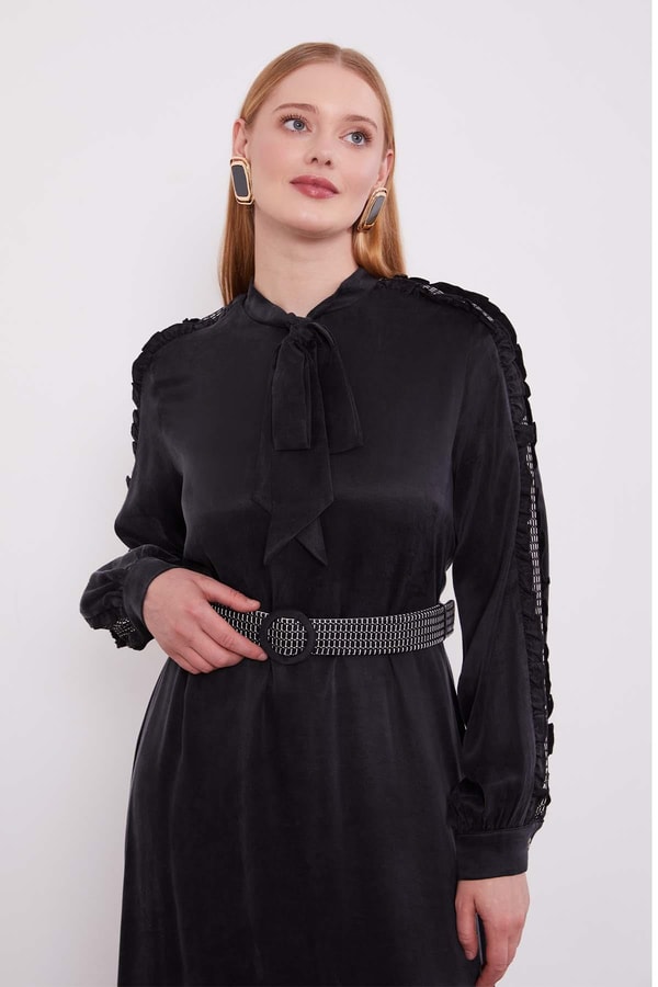 LevidorSiyah Kol Güpürlü Cupra Elbise