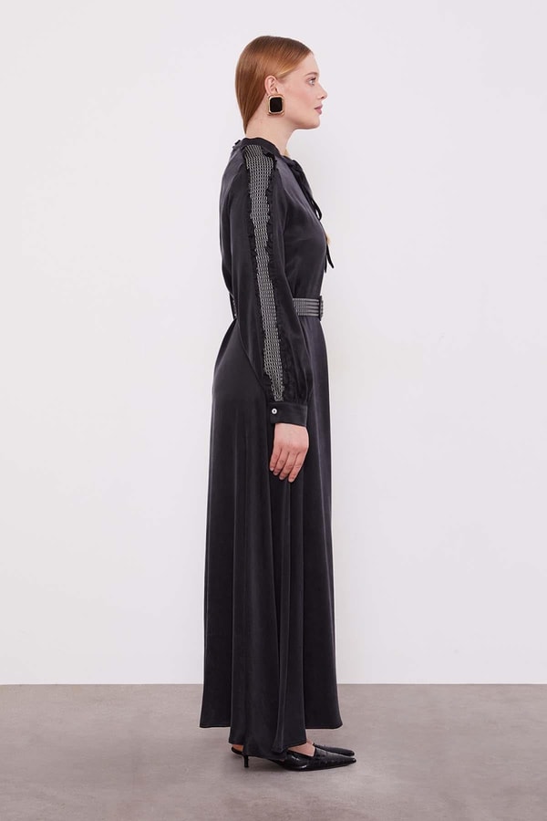 LevidorSiyah Kol Güpürlü Cupra Elbise