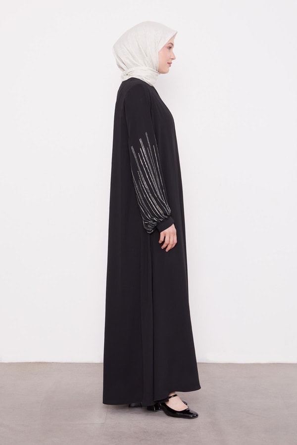 LevidorSiyah Kolları Taş Detay Ferace