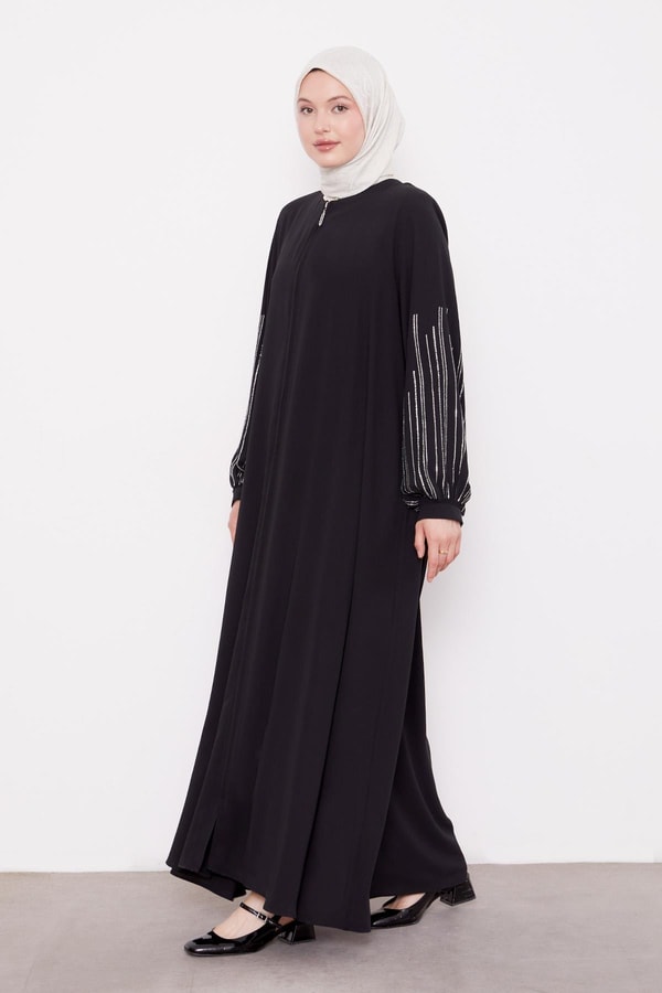 LevidorSiyah Kolları Taş Detay Ferace