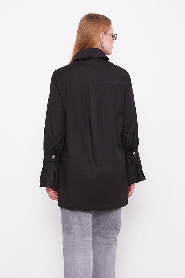 LevidorSiyah Kolu Plise Detay Gömlek