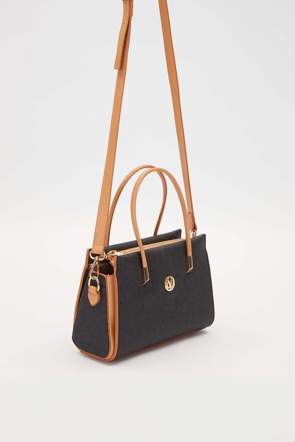 LevidorSiyah Kumaş Görünümlü El Çantası