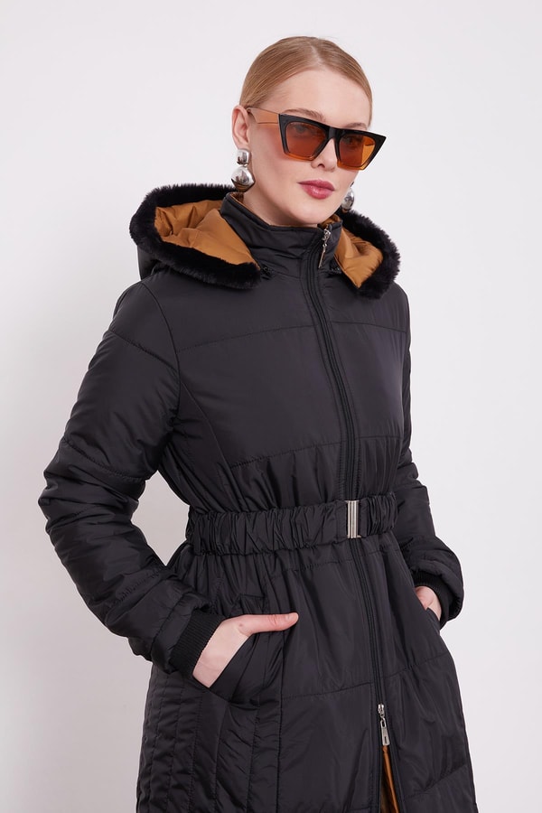 LevidorSiyah Kürk Şapkalı Şişme Mont