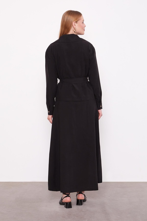 LevidorSiyah Kuşak Detaylı Etek Takım