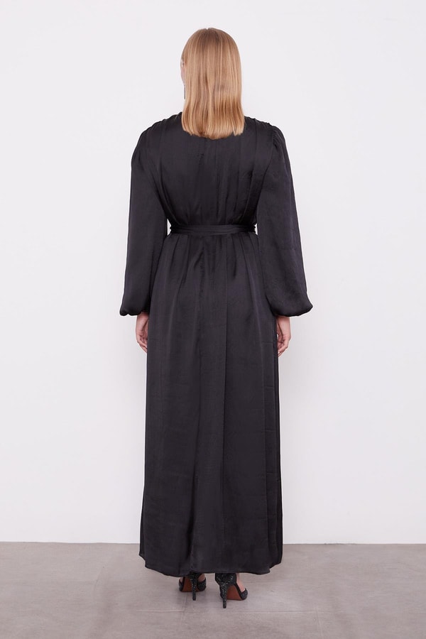 LevidorSiyah Kuşak Detaylı Saten Kraş Elbise