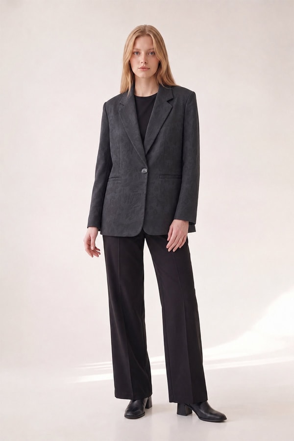 LevidorSiyah Leopar Dokulu Taş Detaylı Blazer Ceket