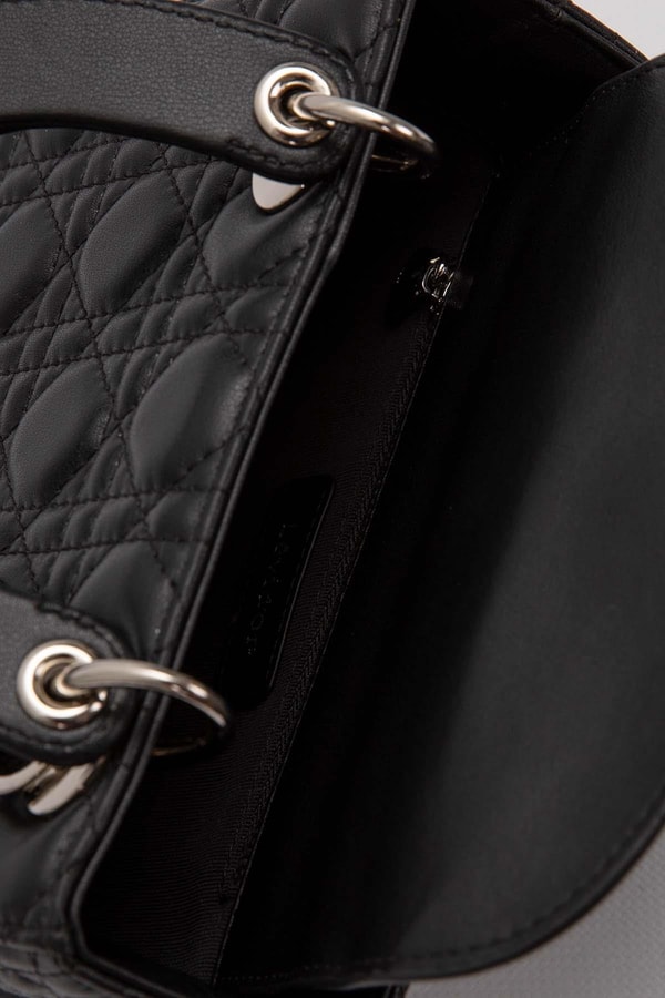 LevidorSiyah Logo Aksesuar Detaylı El Çantası