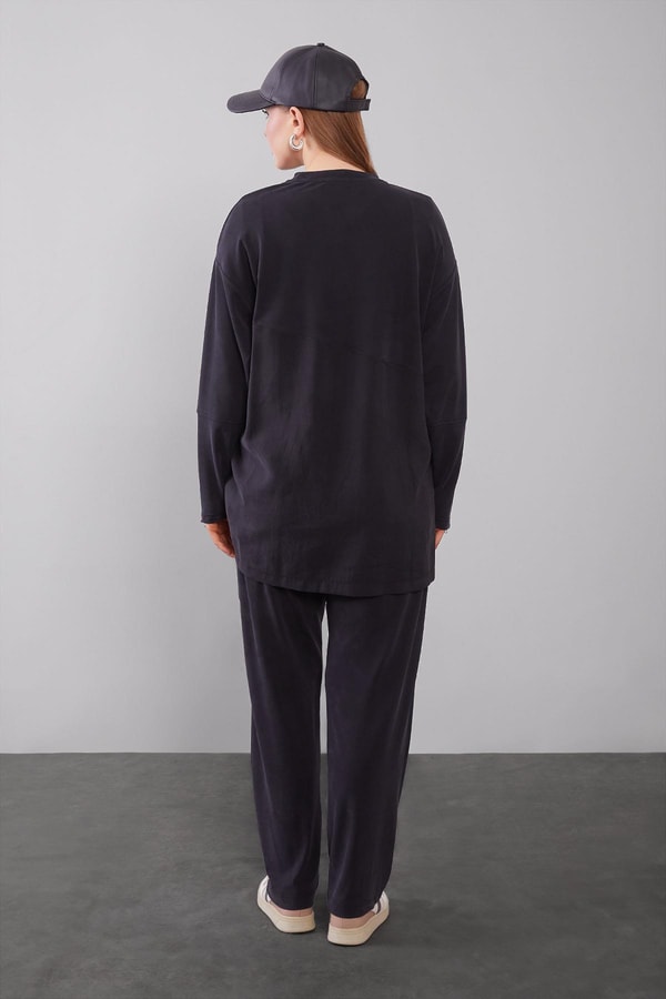 LevidorSiyah Manşet Detaylı İkili Takım