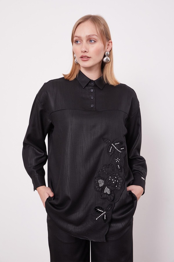 LevidorSiyah Nakış Gül Detaylı Tunik Takım