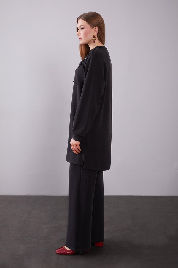 LevidorSiyah Omuz Aksesuar Detaylı İkili Takım