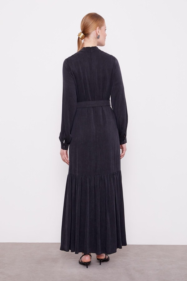 LevidorSiyah Omuz Nakış Detaylı Cupra Elbise