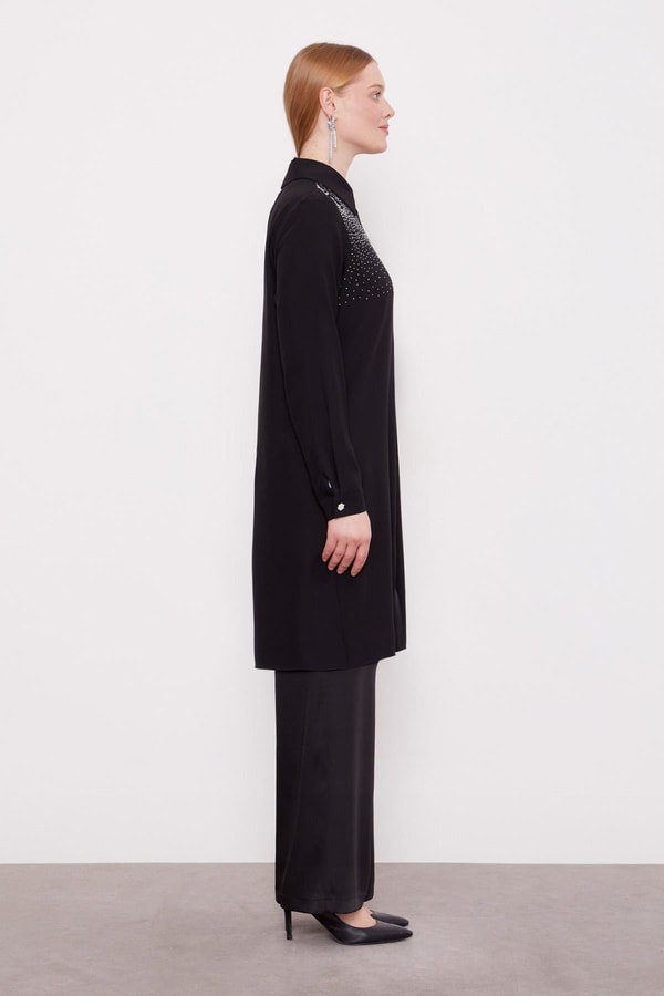 LevidorSiyah Omzu Kare Taşlı Tunik