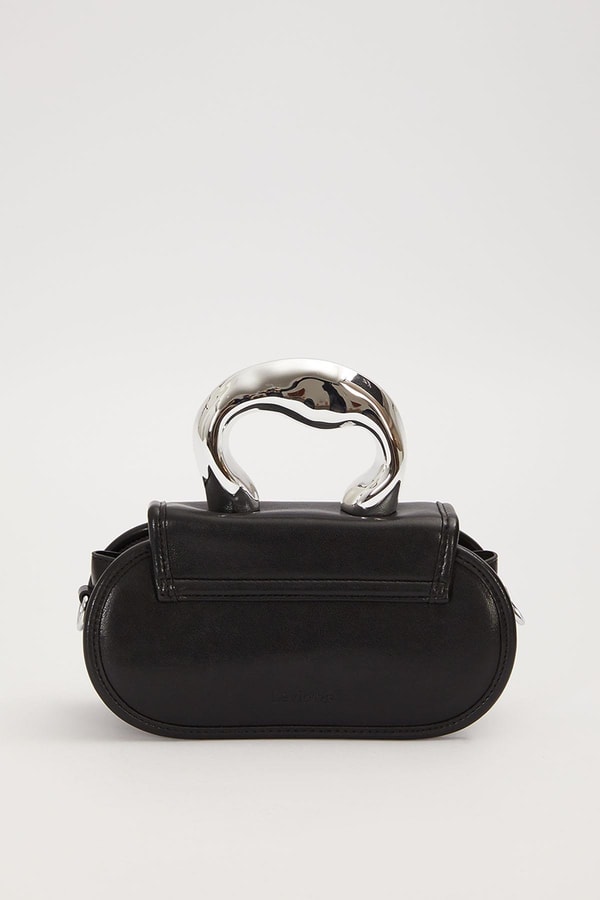 LevidorSiyah Oval Görünümlü Metal Aksesuarlı El Çantası