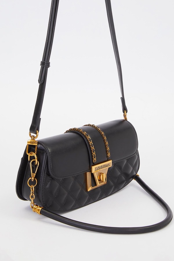 LevidorSiyah Oval Kapitone Desen Omuz Çantası