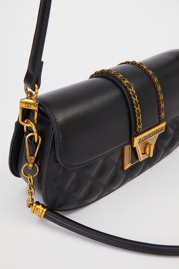 LevidorSiyah Oval Kapitone Desen Omuz Çantası