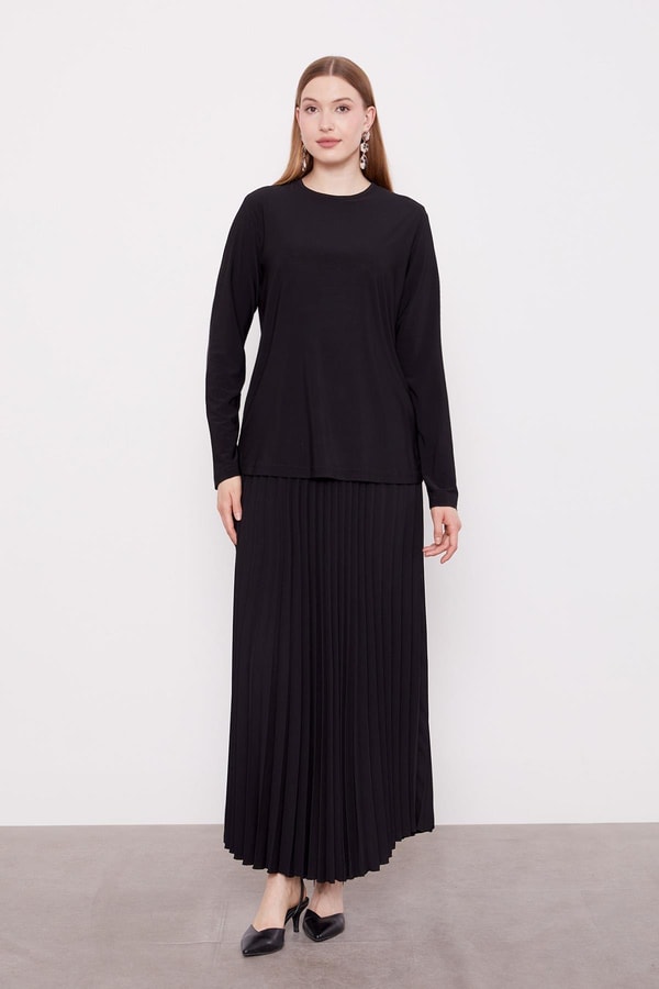 LevidorSiyah Piliseli Dantel Detaylı Üçlü Etek Takım