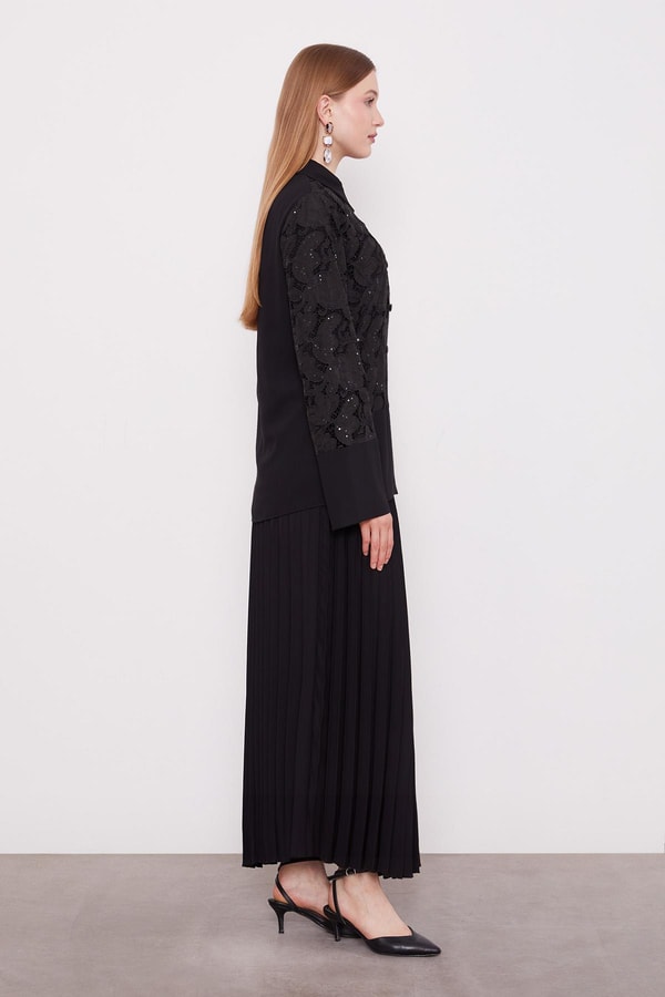 LevidorSiyah Piliseli Dantel Detaylı Üçlü Etek Takım