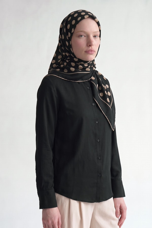 LevidorSiyah Puantiyeli Twill İpek Eşarp