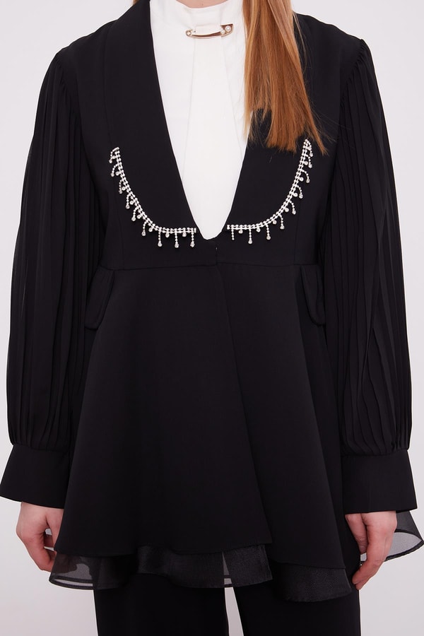 LevidorSiyah Şifon kollu Taş Detay