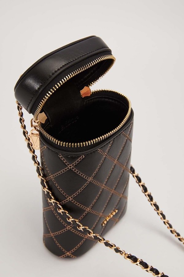 LevidorSiyah Silindir Form Kapitone Omuz Çantası