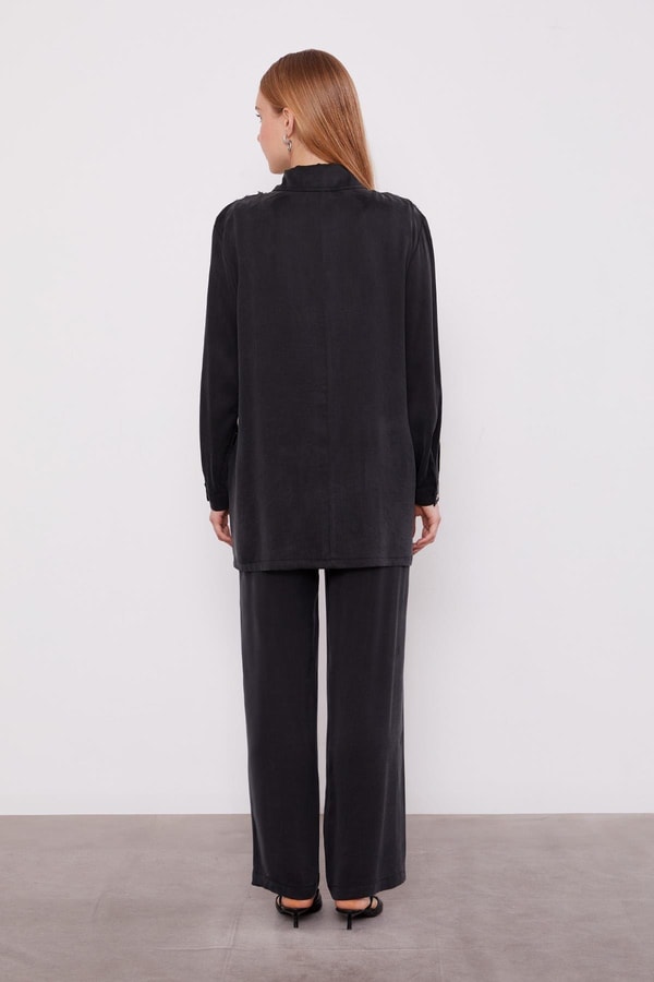 LevidorSiyah Sim Detayl Cupra İkili Takım