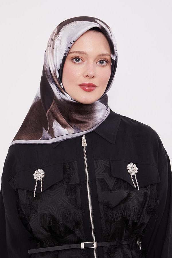 LevidorSiyah Soyut Yaprak Desen Twill İpek Eşarp