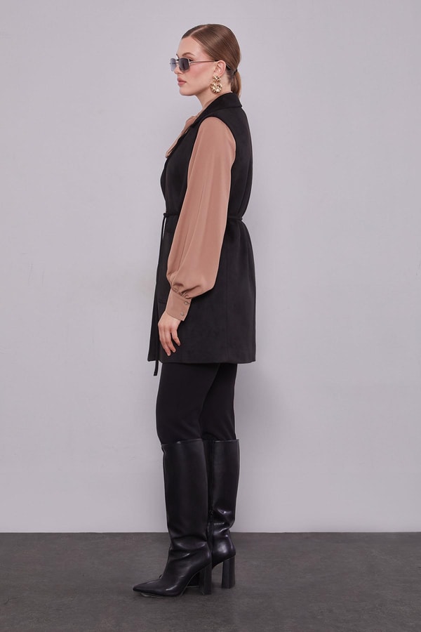 LevidorSiyah Süet Kemer Detaylı Yelek