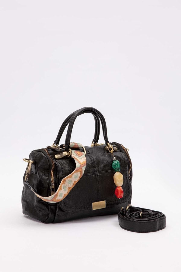 LevidorSiyah Taş Aksesuar Detaylı Omuz Çantası