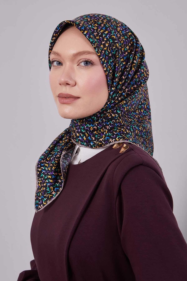 LevidorSİYAH VİZON Mini Yazı Detay Twill İpek Eşarp