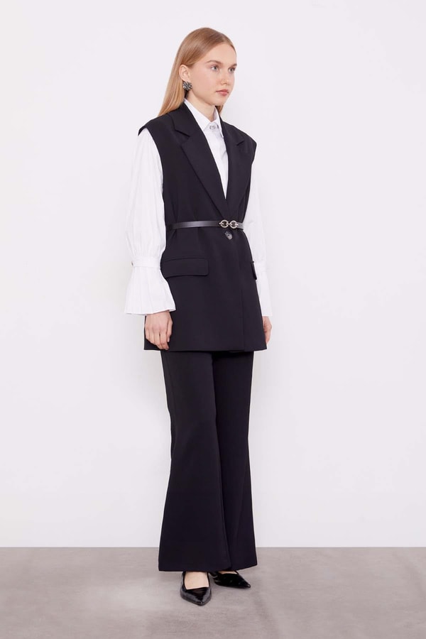 LevidorSiyah Yelekli İkili Takım