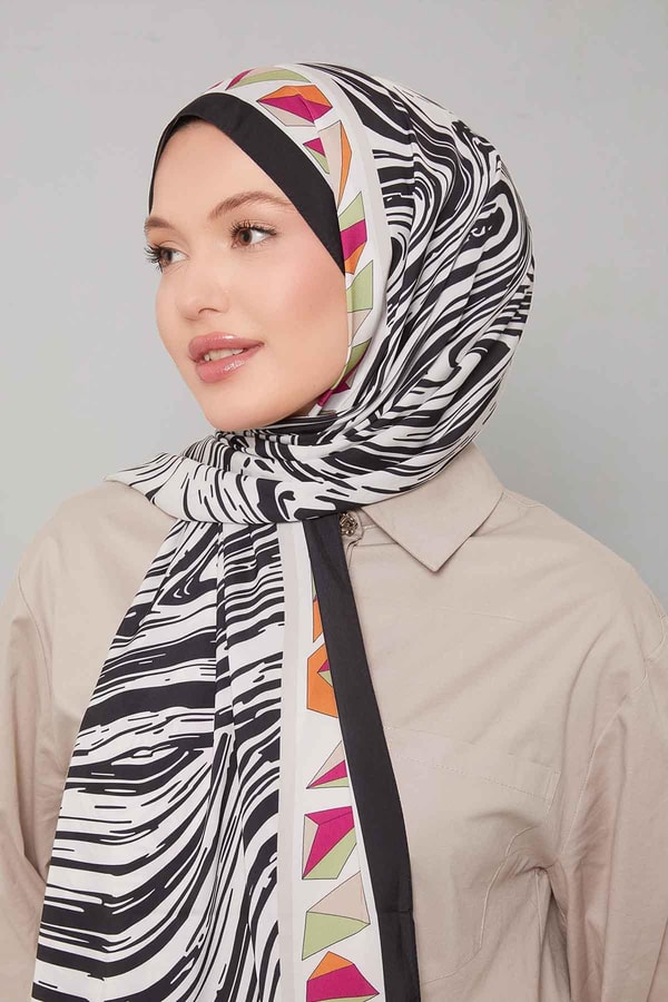 LevidorSiyah Zebra Desen Club Şal