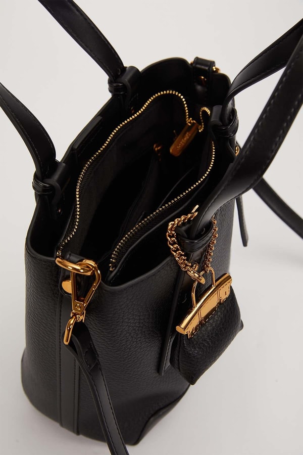 LevidorSiyah Zincir Çanta Detaylı El Çantası