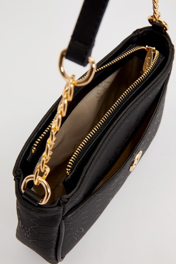 LevidorSiyah Zincir Detaylı Trend Omuz Çantası