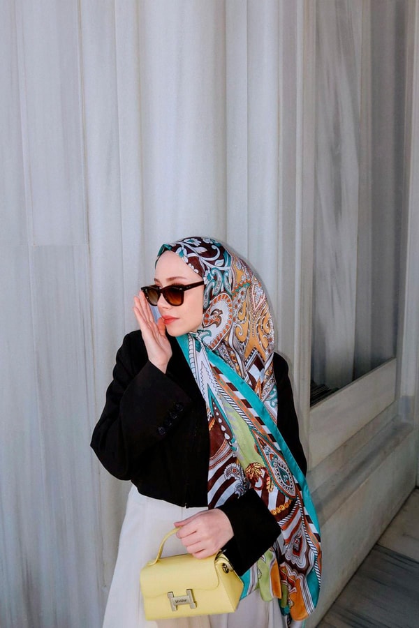 LevidorSu Yeşili Çizgili Hint İpeği Şal