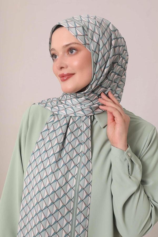 LevidorSu Yeşili Üçgen Desen Club Şal