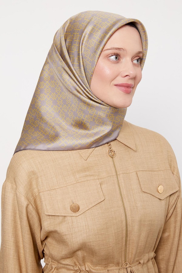 LevidorSütlü Kahve Çizgili Sarmal Desen Twill İpek Eşarp